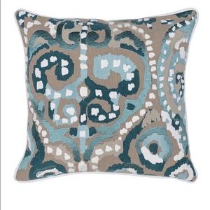 Villa by Classic Home Mallard Pillow Cover